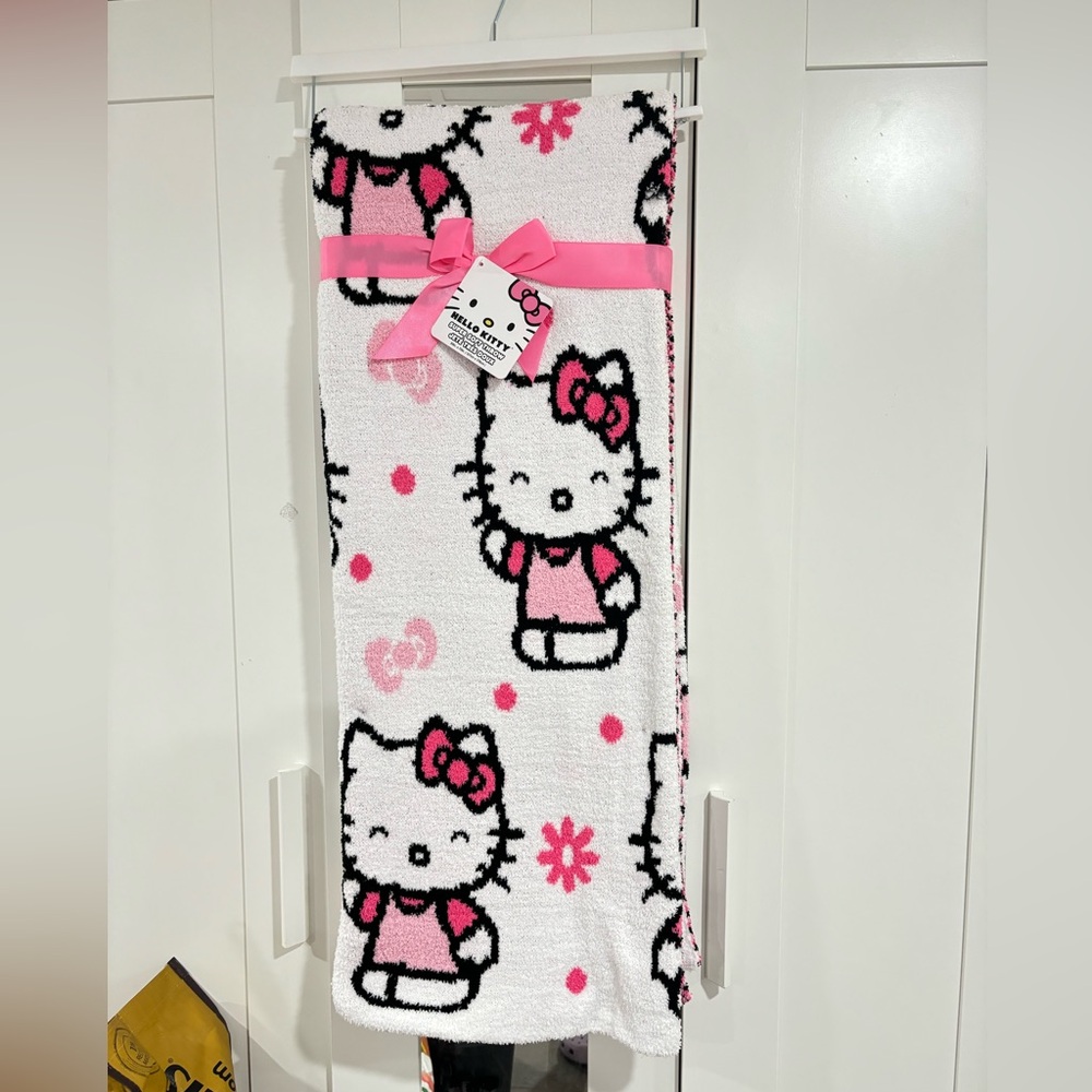 Hello Kitty blanket